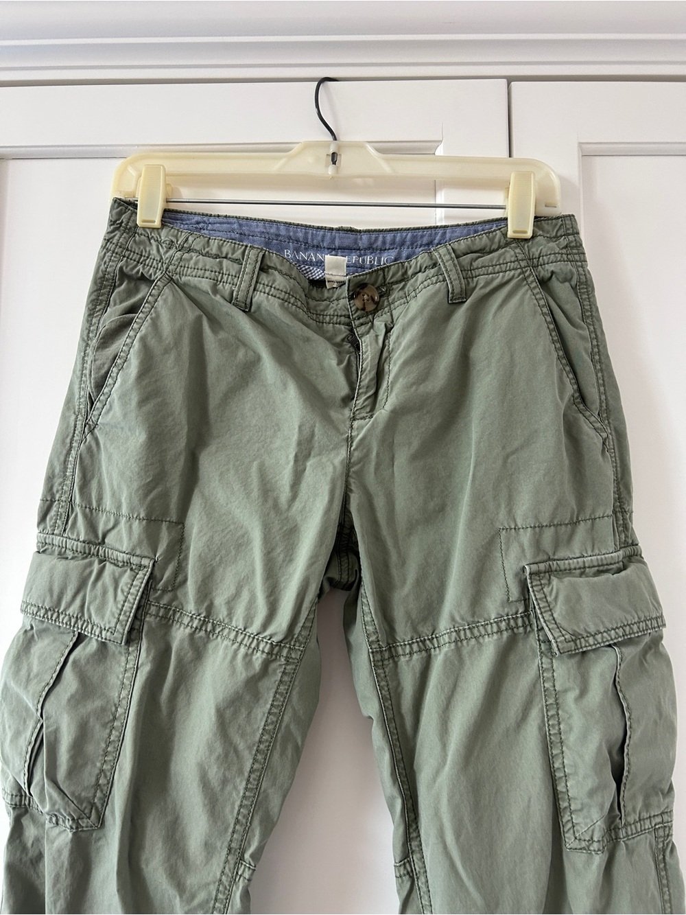 Banana Republic Olive Green Quilted Shorts with Blue Waistband